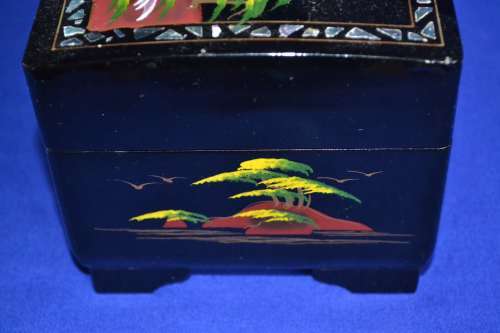 Vintage Black Lacquer Japanese Musical Jewellery Box