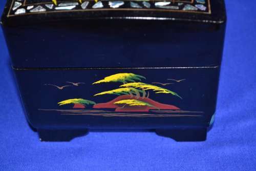 Vintage Black Lacquer Japanese Musical Jewellery Box