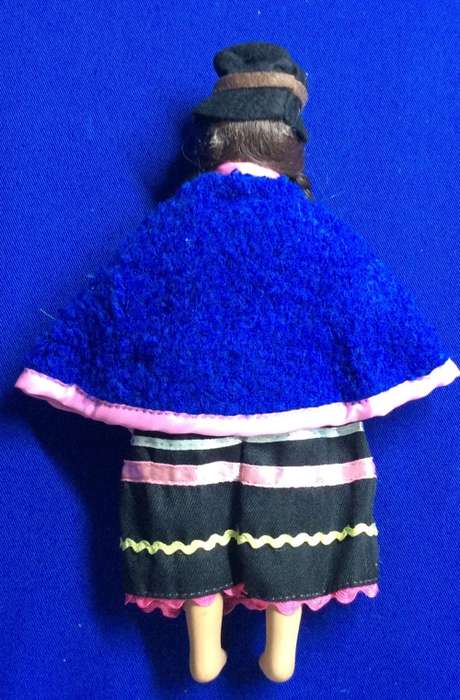 Original All Porcelain Dolls of the World Doll #39 Colombia