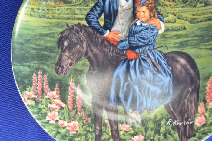 Knowles Vintage Porcelain Collectors Plate 1985 `Bonnie and Rhett` with COA and Box