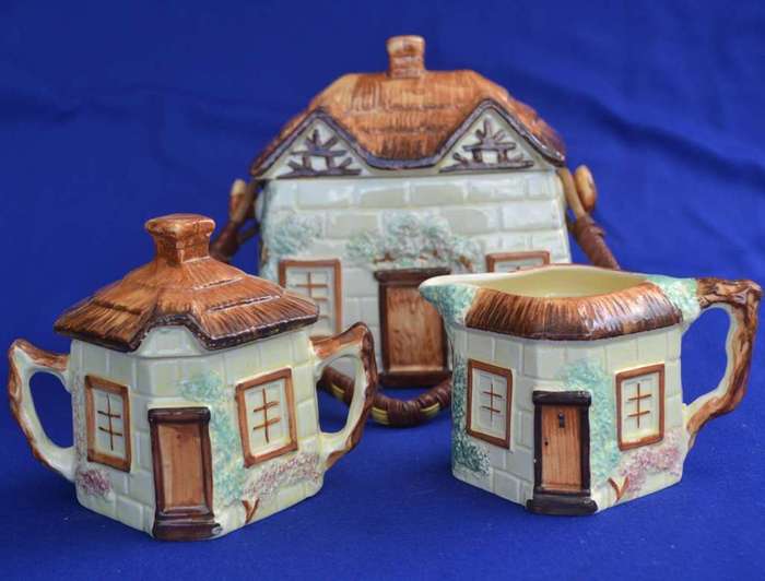 Keele Street Pottery  Vintage Cottage Ware  3 Pieces