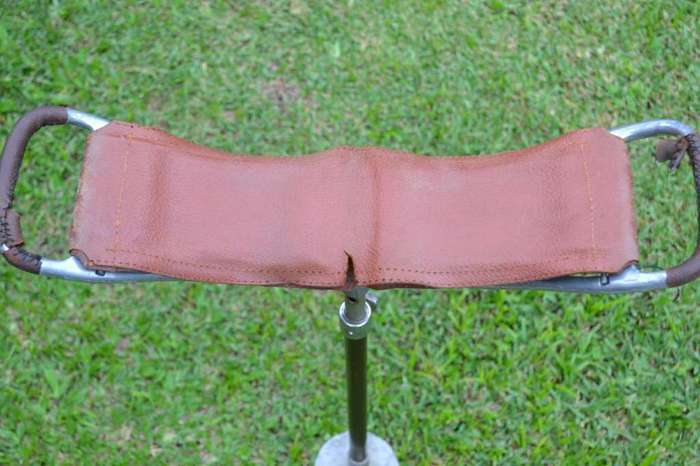 Vintage Shooting / Walking Stick with Fold Out Seat - Made in England