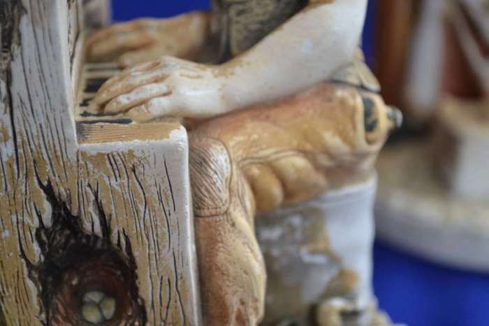 Naturecraft Hand Painted Chalkware / Stonewre Figures `News Vendor` and `Grand Finale`
