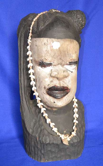 Vintage Hand Carved Wooden Bust - Makhuwa (Makua) Woman