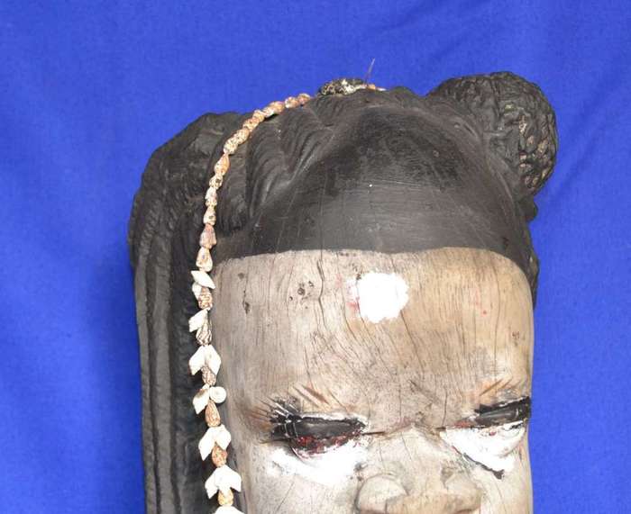 Vintage Hand Carved Wooden Bust - Makhuwa (Makua) Woman