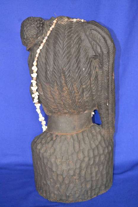 Vintage Hand Carved Wooden Bust - Makhuwa (Makua) Woman
