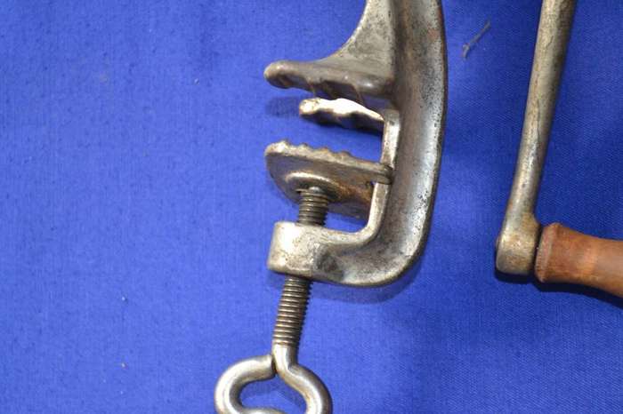 Vintage  Meat Grinder 8/F - Made in England