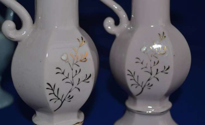 Two Pairs Decorative Porcelain Jugs / Pitchers