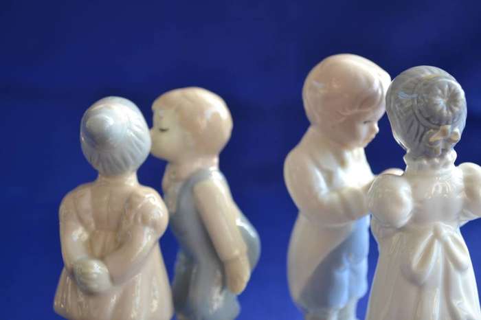 Heritage Porcelain Figurines "First Kiss" and "True Love"