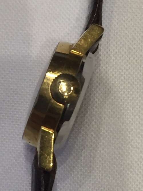 OMEGA LADIES WATCH VINTAGE IN FINE WORKING ORDER WIND-UP LEATHER STRAP