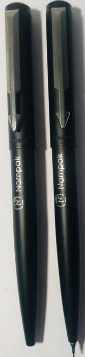 PARKER FLIGHTER BLACK BALLPOINT PEN AND PENCIL AND MATCHING BLACK  LEATHER FOLDER
