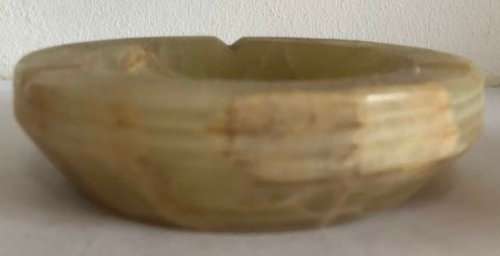 ONYX HEAVY ASHTRAY MADE IN ITALY IN EXCELLENT CONDITION