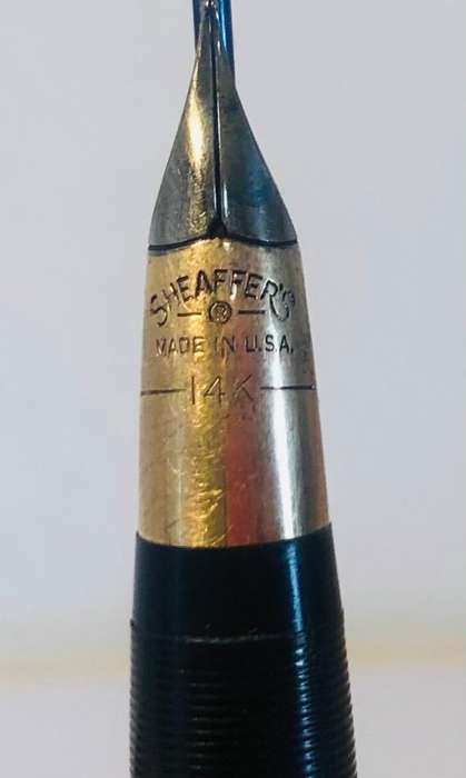 SHEAFFER MAROON FOUNTAIN PEN WITH GOLD TRIM WITH 14K NIB WHITE DOT IN ORIGINAL BOX
