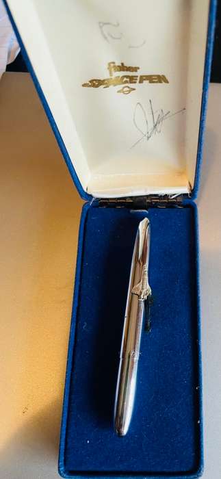 VINTAGE FISHER CHROME BULLET SPACE PEN IN BOX
