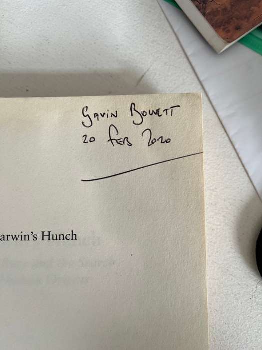 DARWIN`S HUNCH: SCIENCE, RACE AND THE SEARCH FOR HUMAN ORIGINS BY CHRISTA KULJIAN