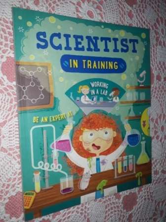 Scientist in Training  Working in a Lab   Cath  Ard