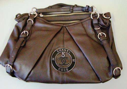 EXCLUSIVE BROWN CHANEL HANDBAG + FREE XMAS GIFT