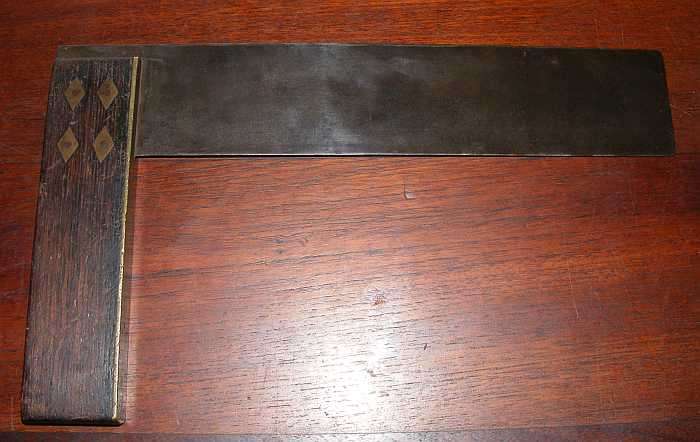 Rosewood handled sqaure