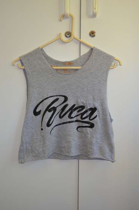 RVCA sleeveless Crop top