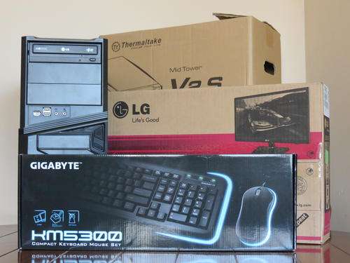 New Desktop PC Incl Monitor and Windows 7 Home Basic 64 Bit