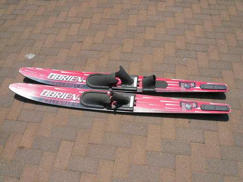 obrien water skis, red and black, good condition