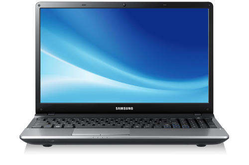 *BRAND NEW SEALED *SAMSUNG NP300E5C INTEL RE i5- 3210M, 4GB RAM, 750GB HDD, WEBCAM, 4.0 BT
