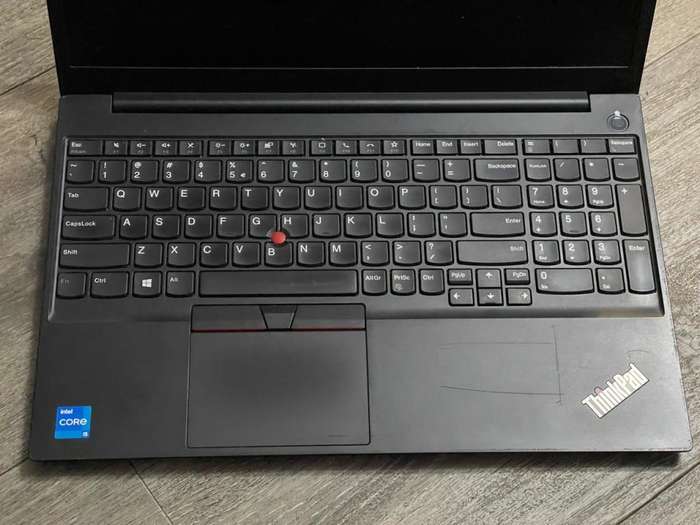 LENOVO THINKPAD E15**11TH GEN CORE i5-1135G7**8GB DDR4**128GB SSD**15.6` IPS FHD**FINGERPRINT**WIN11