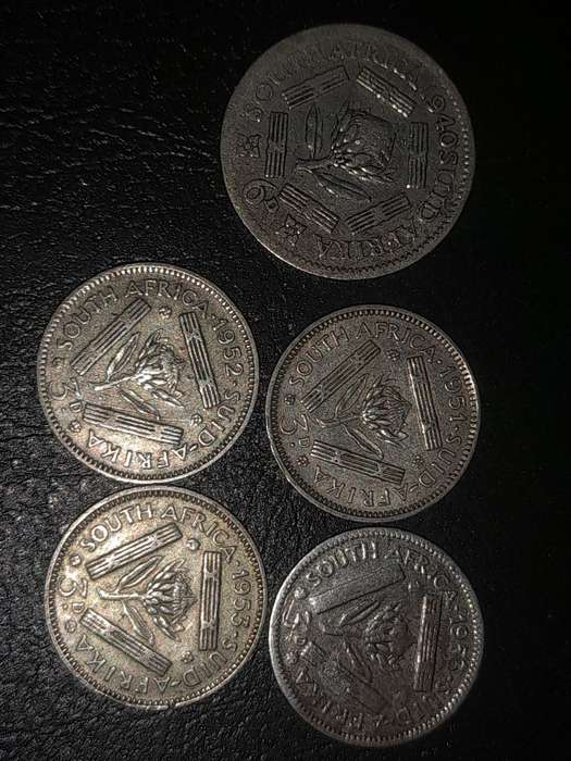 South Africa coins 1 x 1940 6d...1 x 1951 3d. 1 x 1952 3d. 2 x 1953 3d. Coins