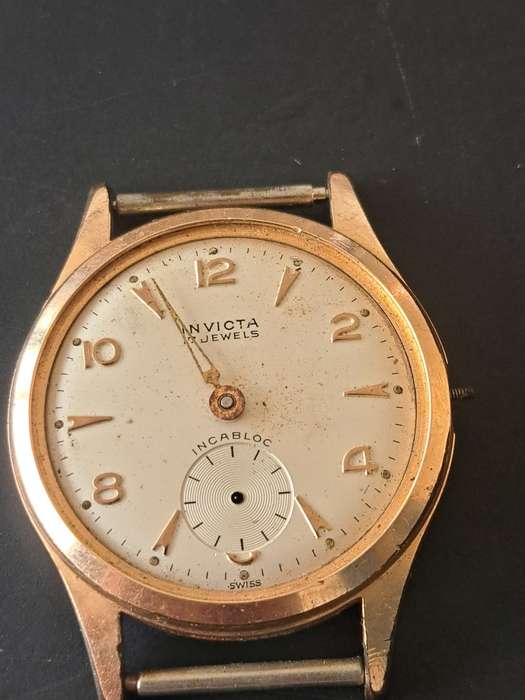 Broken Invicta Watch (Not running)