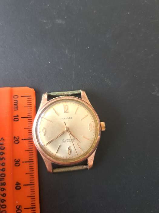 Broken Invicta Watch (Not running)