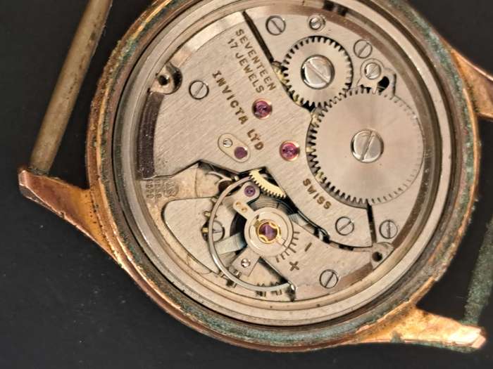 Broken Invicta Watch (Not running)