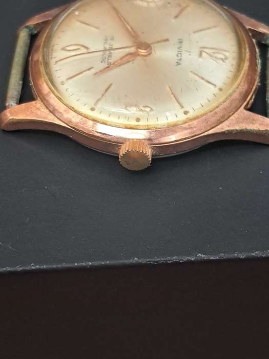 Broken Invicta Watch (Not running)