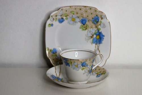 ROYAL STANDARD Cake Plate
