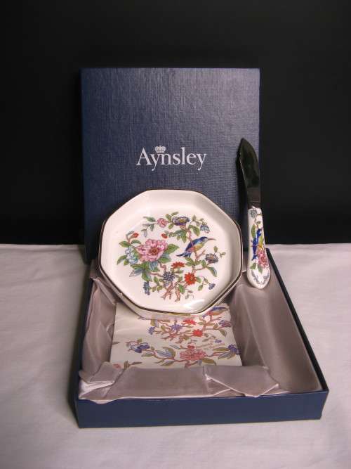 Aynsley--BONE CHINA DISH and cutlery handle--PEMBROKE DESIGN -in original box