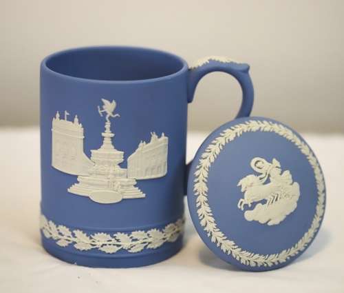 WEDGWOOD--TANKARD-mug-Christmas 1971