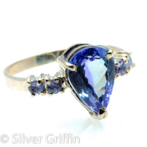 *2.84 tcw 100% Natural Tanzanite Ring  9ct Solid  Gold.