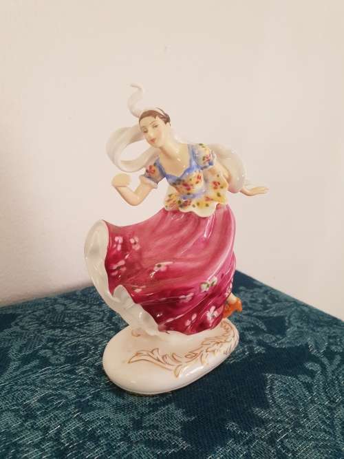 Royal Doulton x 3 Figurines Lot