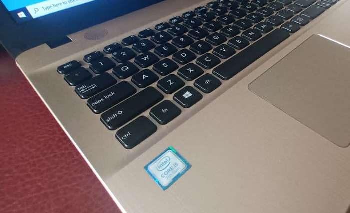 Asus K541U laptop i5 7th gen , 240GB SSD , 8GB ram , 15.6 inch Screen