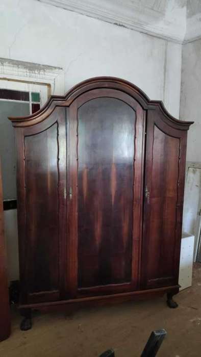 Armoire