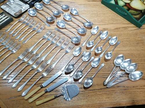 Mappin and Webb cutlery set