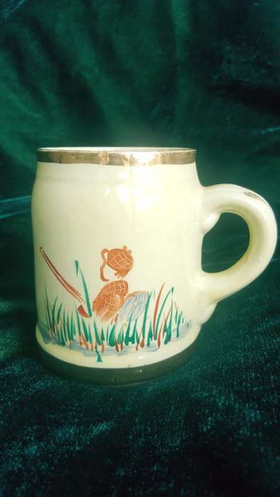VINTAGE LUCIAWARE HUNTING SCENE MUG