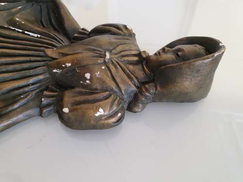 Voortrekker Chalkware woman/girl wall decor figurine