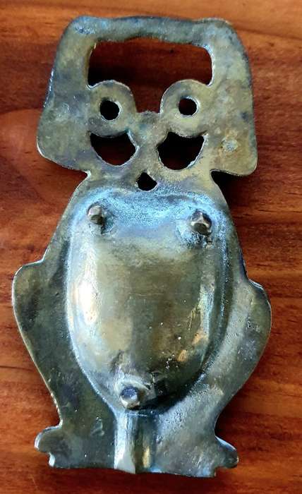 Vintage brass footed dog spoon holder or ashtray