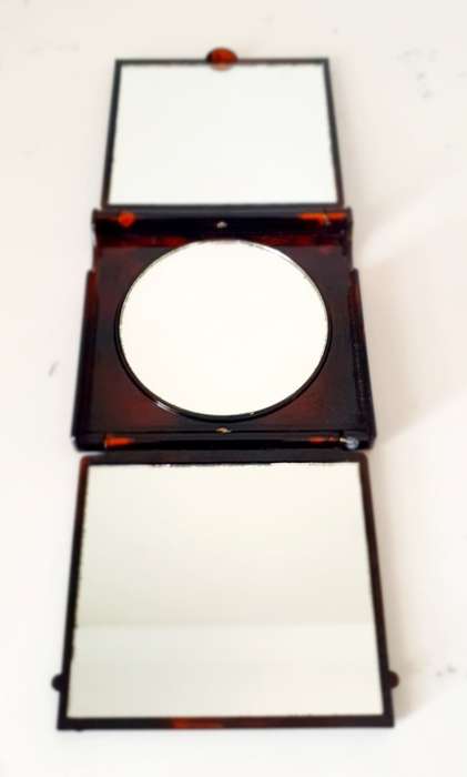 Vintage Double Sided Compact Lighted Makeup Mirror Brown Tortoise Bakelite.