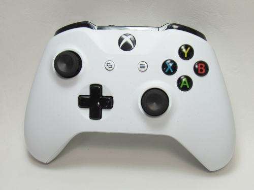 Original New Microsoft Xbox One Wireless Controller White 1708 Free Courier Shipping