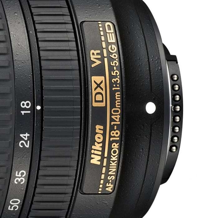 Nikon 18-140mm f/3.5-5.6G ED VR AF-S DX NIKKOR Telephoto & Wide Angle Zoom Lens for Nikon DSLRs