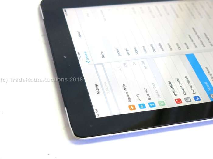 IPAD 2 | 3G | 16GB | WiFi | BLACK | GENUINE APPLE *** IPAD2 3G WIFI *** MC773SO/A