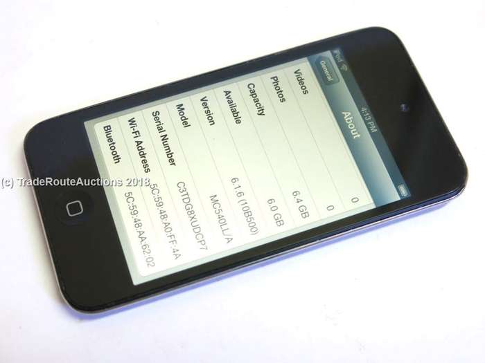 Apple iPod Touch 4th Generation Black | 8GB Retina Display | MC540LL/A | A1367
