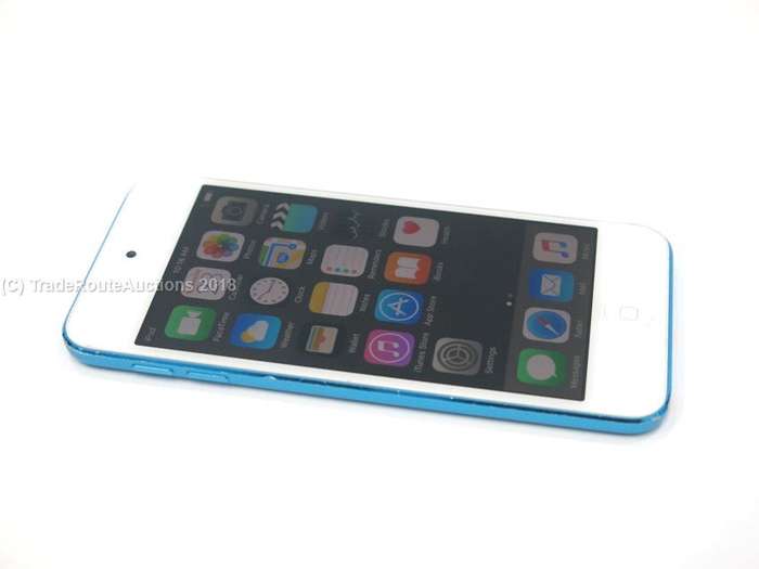 Apple iPod Touch | BLUE | 64GB | 5th Generation | A1421 | MD718BT/A | RETINA DISPLAY