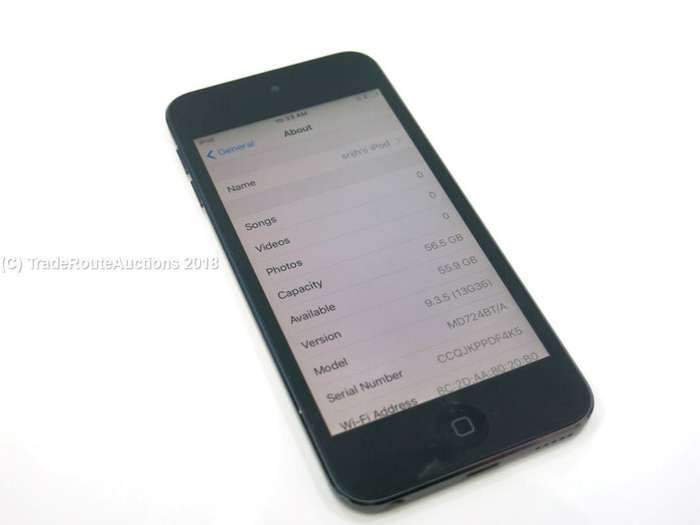 Apple iPod Touch | SPACE GREY | 64GB | 5th Generation | A1421 | MD724BT/A | RETINA DISPLAY